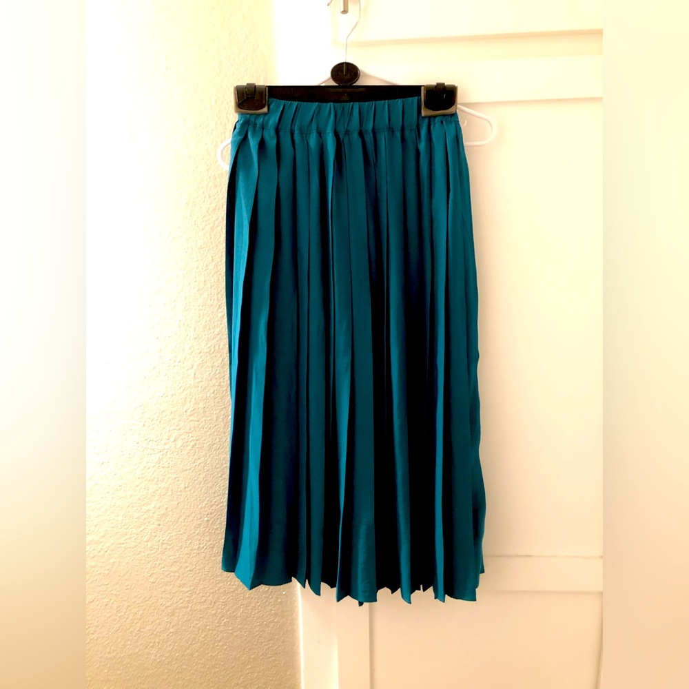 Emerald green H&M midi skirt, XS